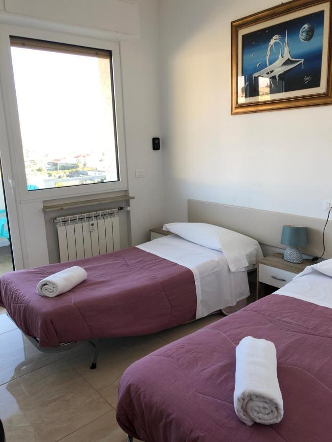 Apartament Attico Tacito Ventimiglia Zewnętrze zdjęcie