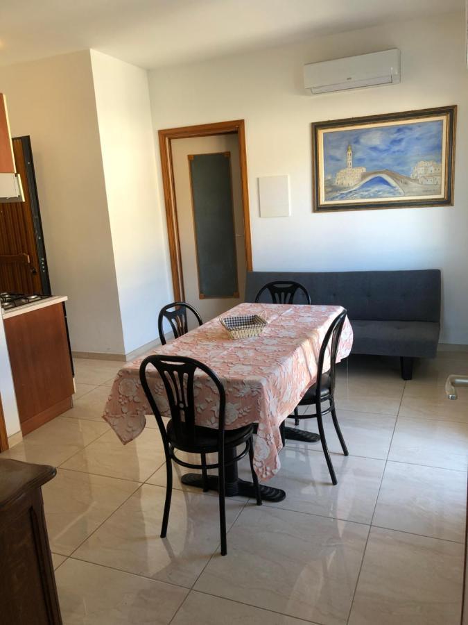 Apartament Attico Tacito Ventimiglia Zewnętrze zdjęcie