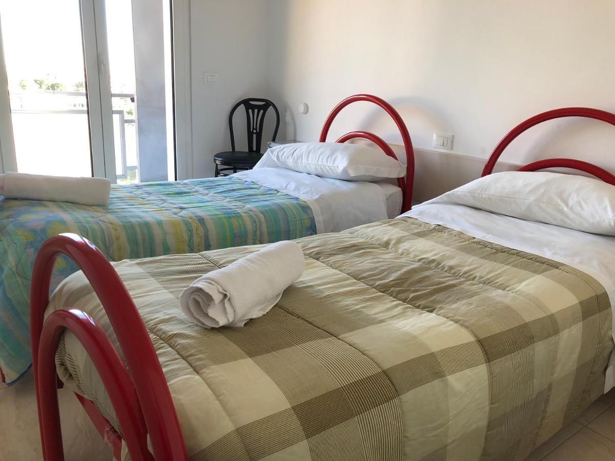 Apartament Attico Tacito Ventimiglia Zewnętrze zdjęcie