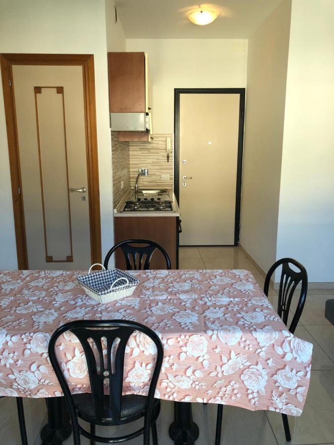 Apartament Attico Tacito Ventimiglia Zewnętrze zdjęcie