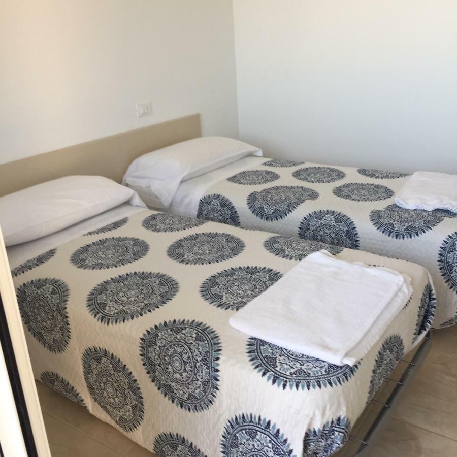 Apartament Attico Tacito Ventimiglia Zewnętrze zdjęcie