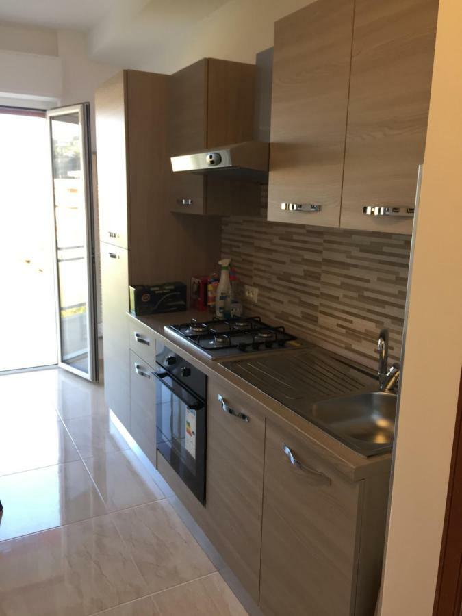 Apartament Attico Tacito Ventimiglia Zewnętrze zdjęcie